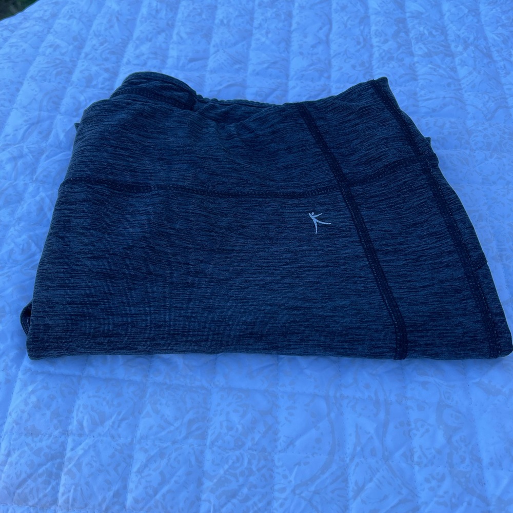 Danskin Now Carpi Length Legging Extra Large 16-18 - Picture 14 of 14